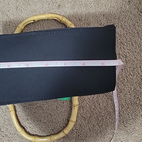 Embroidered ladybug purse - Picture 2 of 4